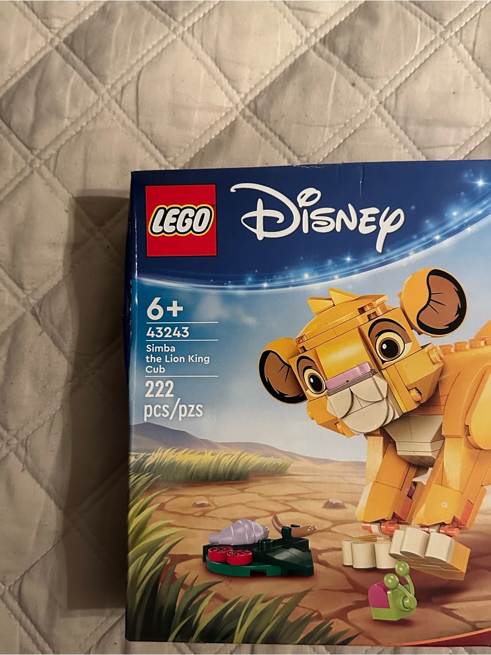 LEGO Disney Lion King Simba Buildable Figure in Yellow and Tan - Picture 3 of 5